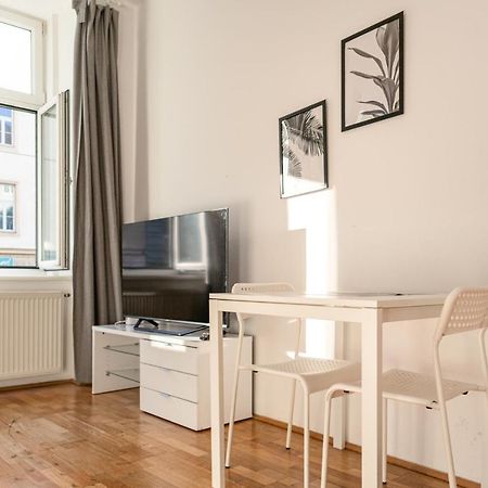 Comfortable 3Br Shared Apart. - Suitable For Long Stays Viena Exterior foto